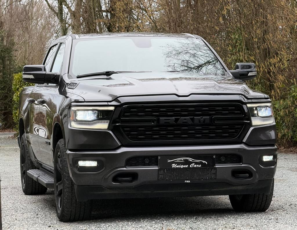 Dodge RAM 5.7 V8 HEMI - LPG / 12.000 KM BIGHORN - 2024 BTWin, Auto's, Automaat, Leder, Bedrijf, 5 zetels