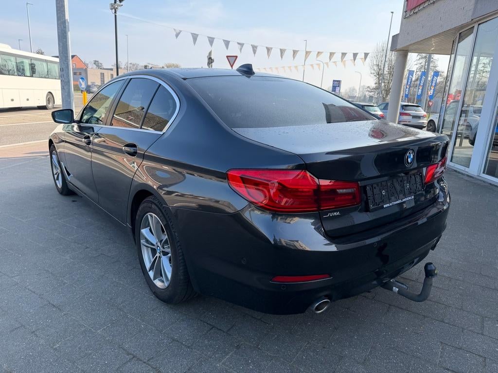 BMW 520i benzine automaat, Auto's, BMW, Automaat, Zwart, Bedrijf, Berline