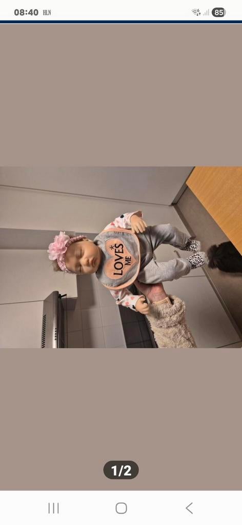 Reborn pop, Enlèvement, Poupée