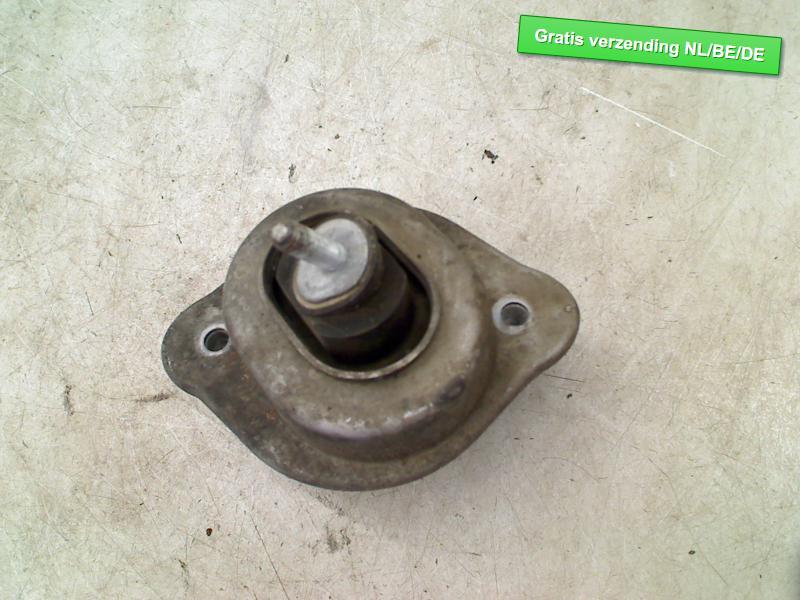 SUPPORT MOTEUR DROIT BMW X3 (E83) (22113400338), Dhr. R. de Gouw, Utilisé, Info@123Parts.nl, De Bloemendaal 21 21
5221 EB  'S HERTOGENBOSCH, NL