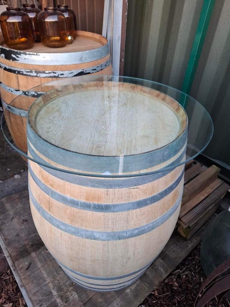 De grands tonneaux à vin en chêne comme table de jardin de q, Jardin & Terrasse, Tables de jardin, Enlèvement