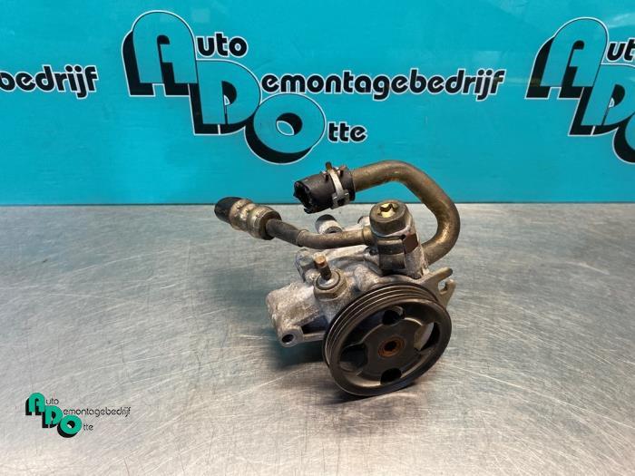 Stuurbekrachtiging Pomp van een Daihatsu Young RV (Young RV, Gebruikt, Daihatsu, -, -