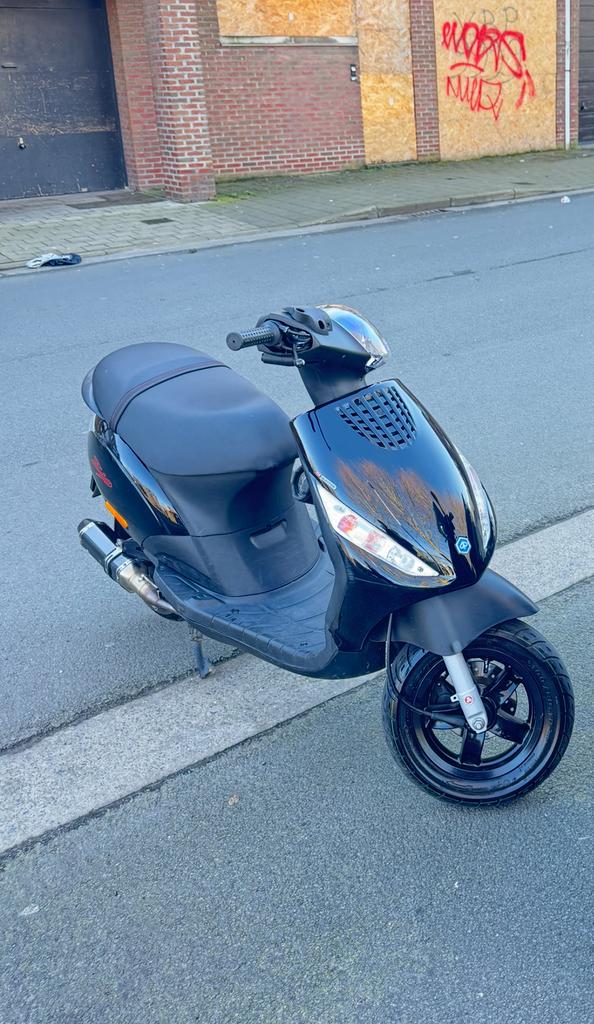 Piaggio zip, Fietsen en Brommers, Scooters | Piaggio, Ophalen, Zip, Klasse A (25 km/u), Zo goed als nieuw
