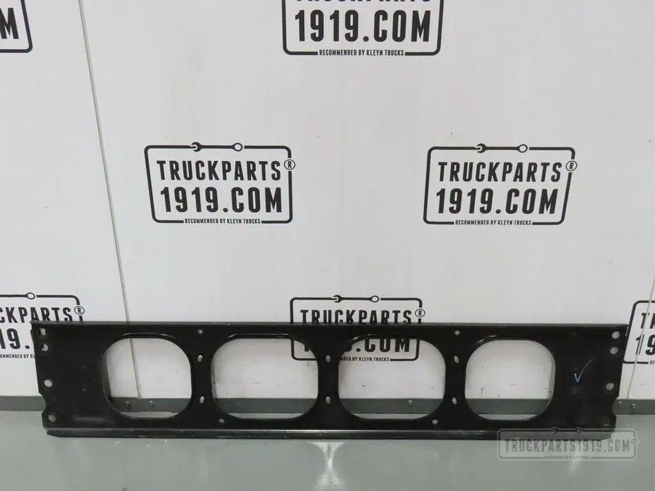 Volvo 21825532 Dwarsligger voorzijde, Ophalen, Gebruikt