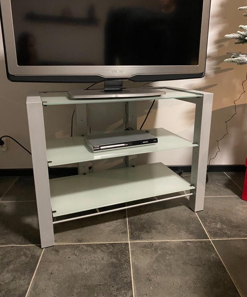 Graits af te halen  tv meubel, Ophalen, Zo goed als nieuw