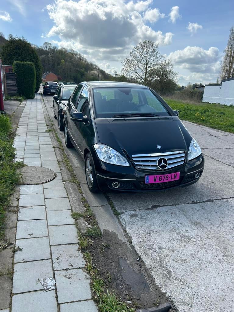 Mercedes a180, Autos, Achat, Noir, 5 portes, Diesel