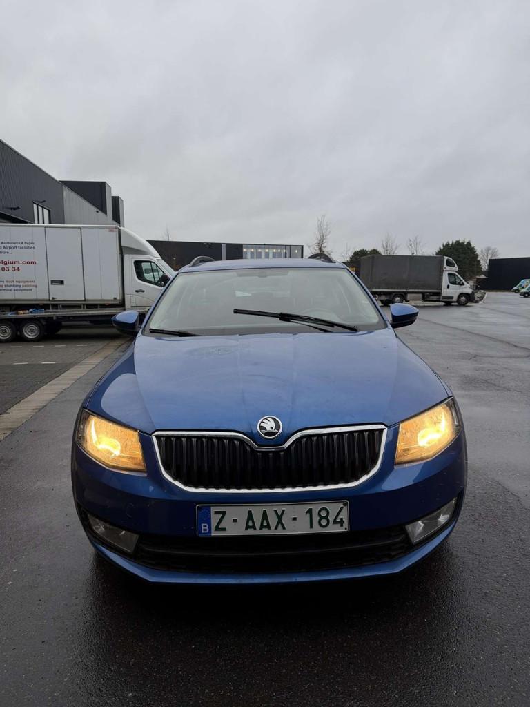Skoda Octavia SW 1.6 CR TDi EXPORT ONLY (bj 2017), Gebruikt, Euro 6, 4 cilinders, Bedrijf
