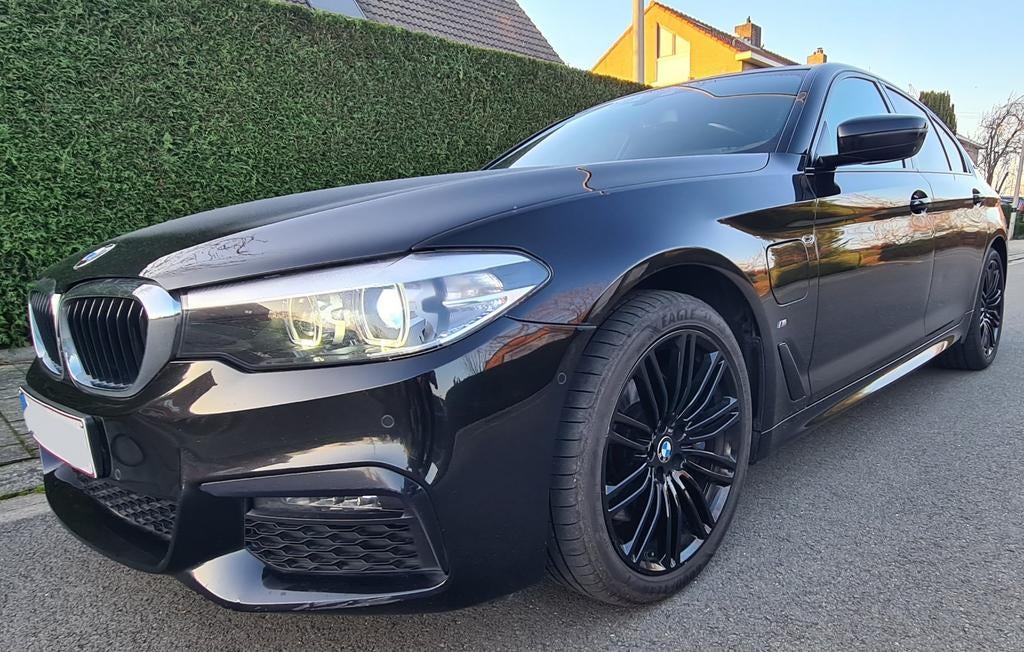 BMW 530e iPerformance, Auto's, BMW, 1998 cc, 4 cilinders, Zwart, Leder