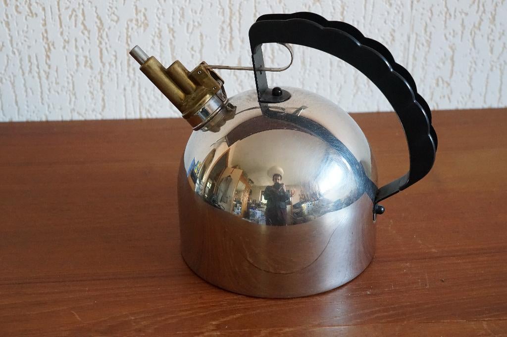 Alessi vintage waterkoker Richard Sapper, Huis en Inrichting, Keuken | Potten en Pannen, Ophalen of Verzenden, Gebruikt, Overige typen