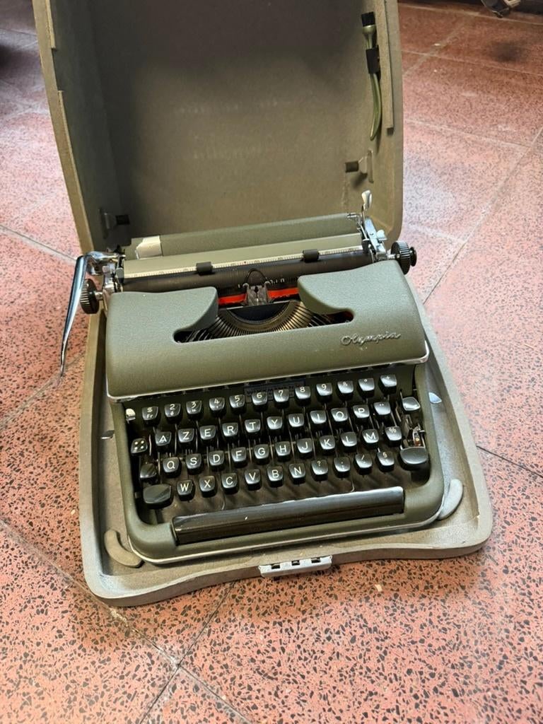 Olympia SM3 typmachine, Diversen, Typemachines, Ophalen, Gebruikt