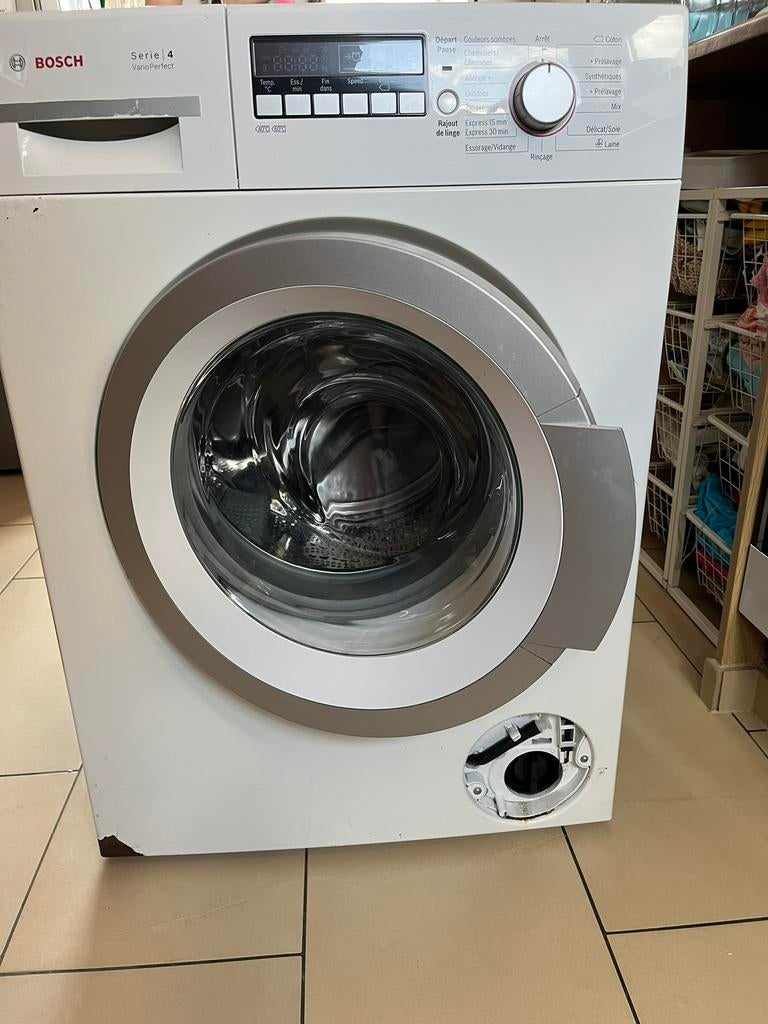 Machine a laver bosch  pour piece, Ophalen, Niet werkend