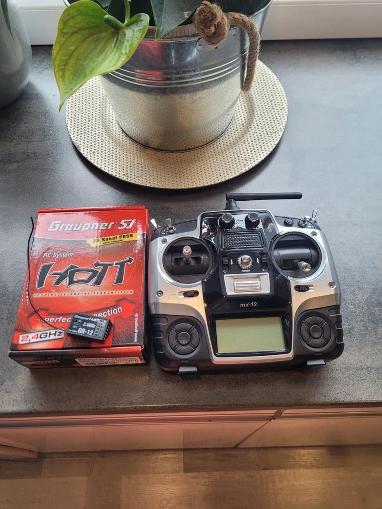 Radio graupner MX12, Enlèvement