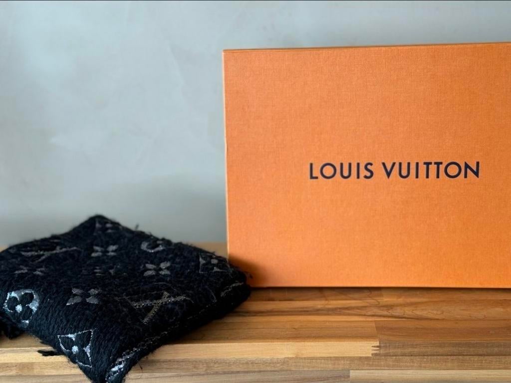 Louis vuitton sjaal, Ophalen