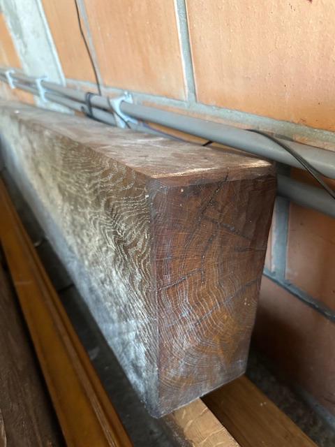 Oude eiken balk / gedisseld, Doe-het-zelf en Bouw, Hout en Planken, Ophalen, Zo goed als nieuw, Eiken, Balk