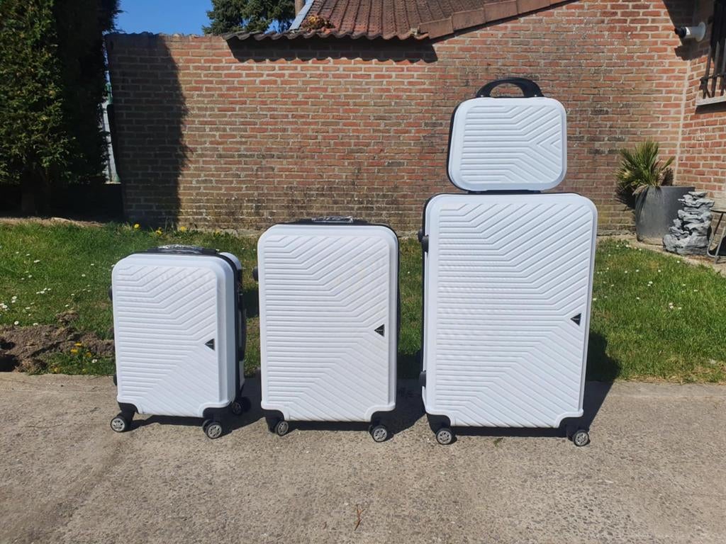 Set de 4 Bagages KOYTSSE | Serrure TSA & Roues 360, Enlèvement ou Envoi