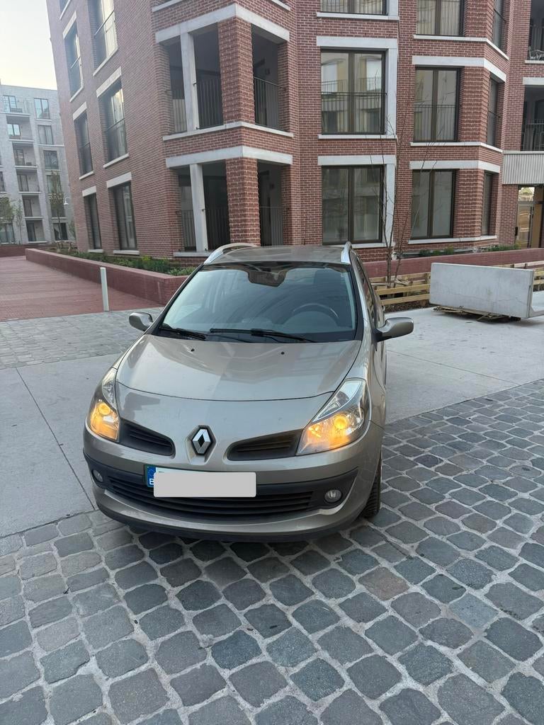 RENAULT CLIO 1.2 PETROL 1 EIGENAAR KLAAR OM IN TE SCHRIJVEN, Stof, Beige, Particulier, Adaptieve lichten
