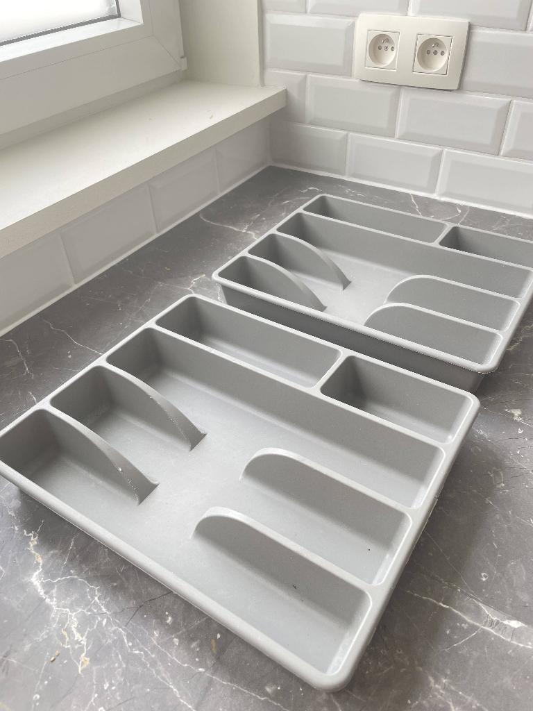 2 porte-couverts en plastique gris, Maison & Meubles, Enlèvement, Comme neuf