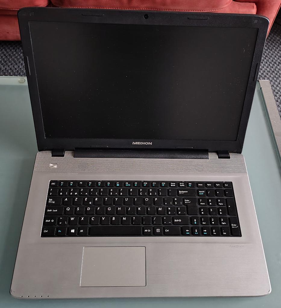 Medion Akoya E7420 - 17 inch, Ophalen, Gebruikt, SSD