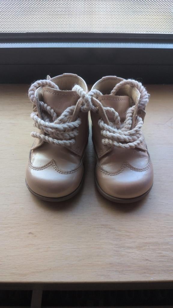 lichtroze schoentjes van Beberlis - M 18- 30€ - ( nieuw 99€), Schoenen, Zo goed als nieuw, Verzenden, Meisje