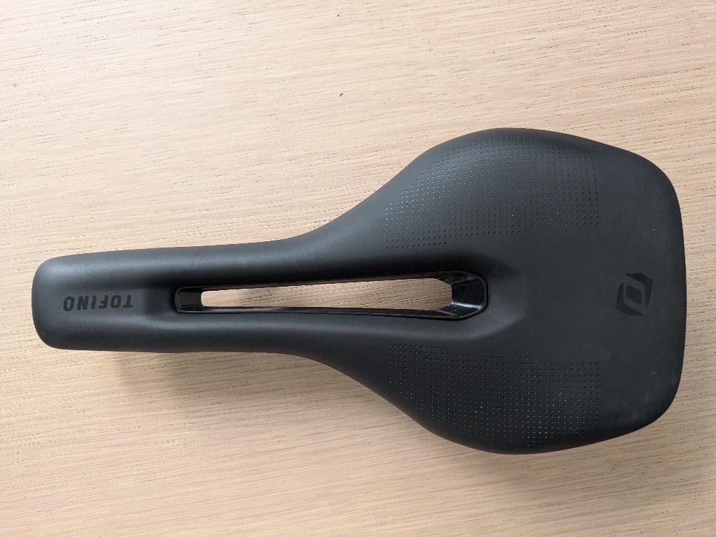 Syncros Tofino Regular 2.0 Cutout zadel 135mm, Fietsen en Brommers, Ophalen of Verzenden, Syncros, Zadel, Racefiets