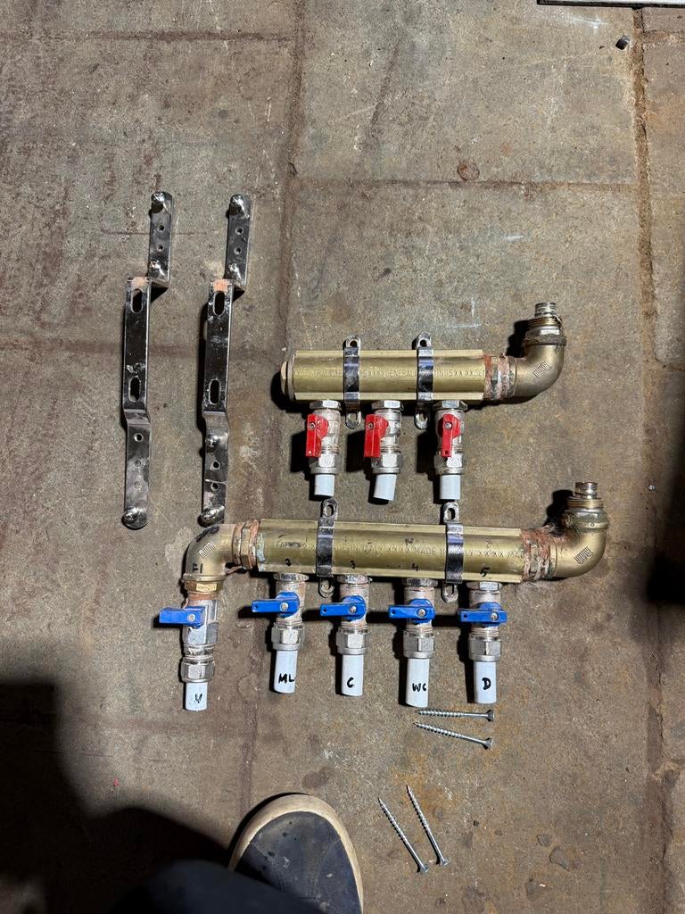 Collecteurs Nourrice Laiton, Enlèvement, Utilisé