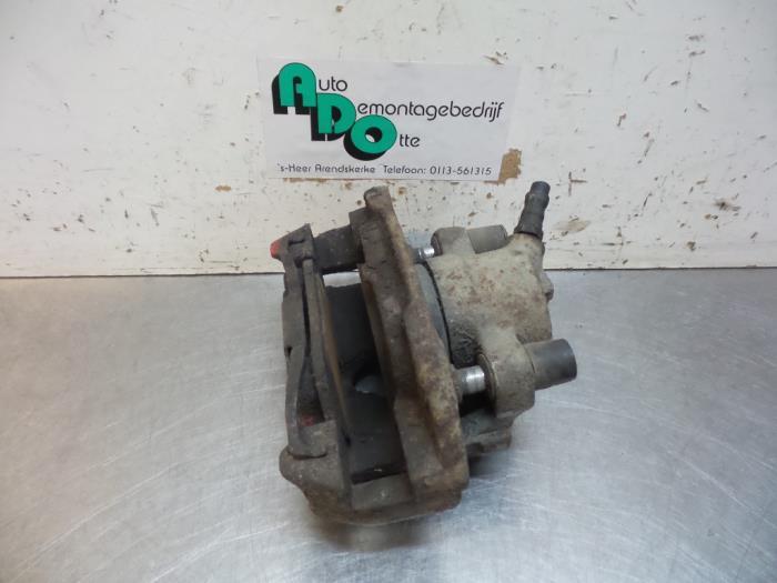 Remklauw (Tang) rechts-voor van een BMW 3-Serie (3-Serie 90-, Gebruikt, -, -, Ophalen of Verzenden