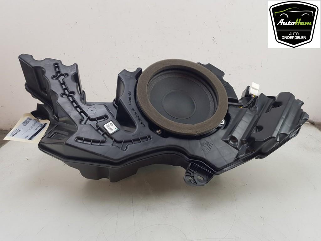 SUBWOOFER Toyota C-HR (X1,X5) (|07420H2011|86150F4030|), Autos : Pièces & Accessoires, Utilisé, Toyota