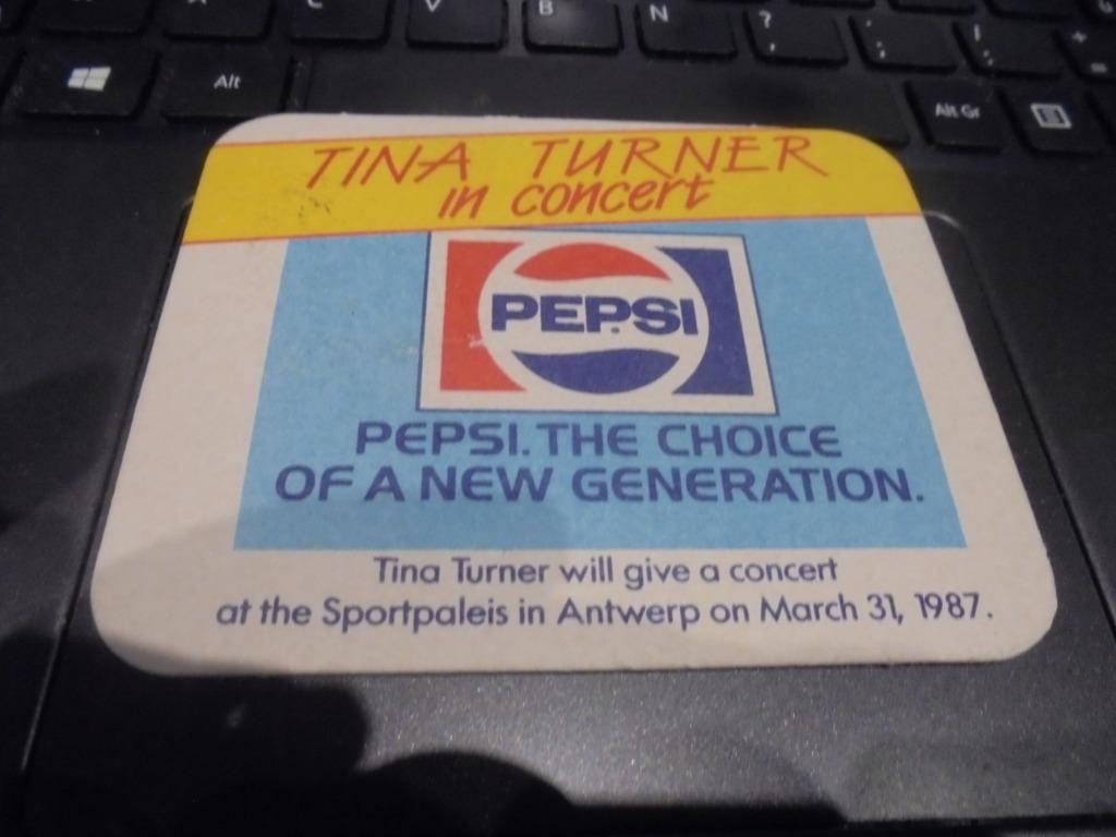 Tina Turner in concert, Verzamelen, Ophalen of Verzenden, Zo goed als nieuw, Viltje(s)