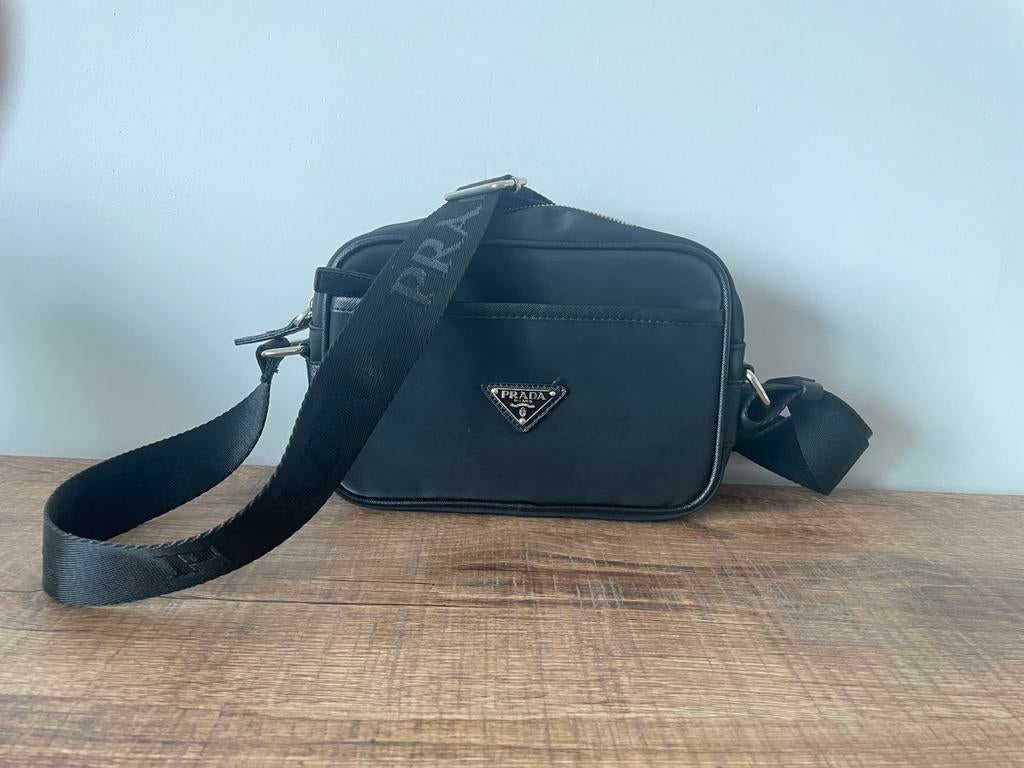 Prada tas, Verzenden, Zo goed als nieuw, Zwart, Overige merken