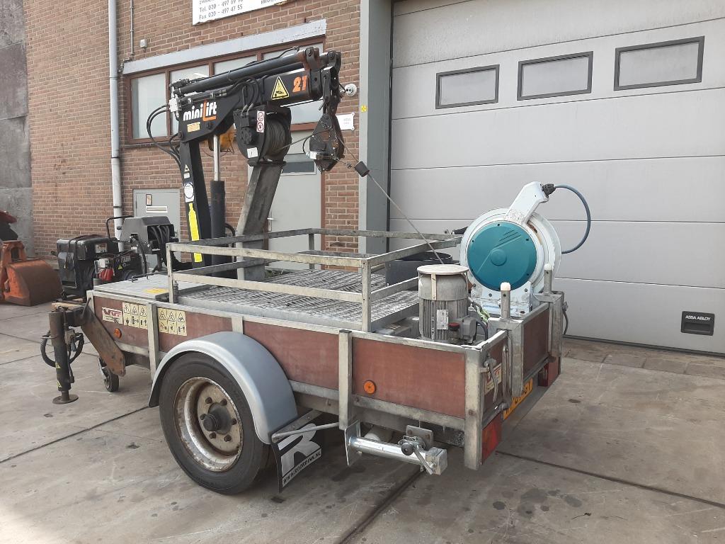 hogedruk reiniger op ahw. met lift/laadkraan, Ophalen, Gebruikt, Elektrisch