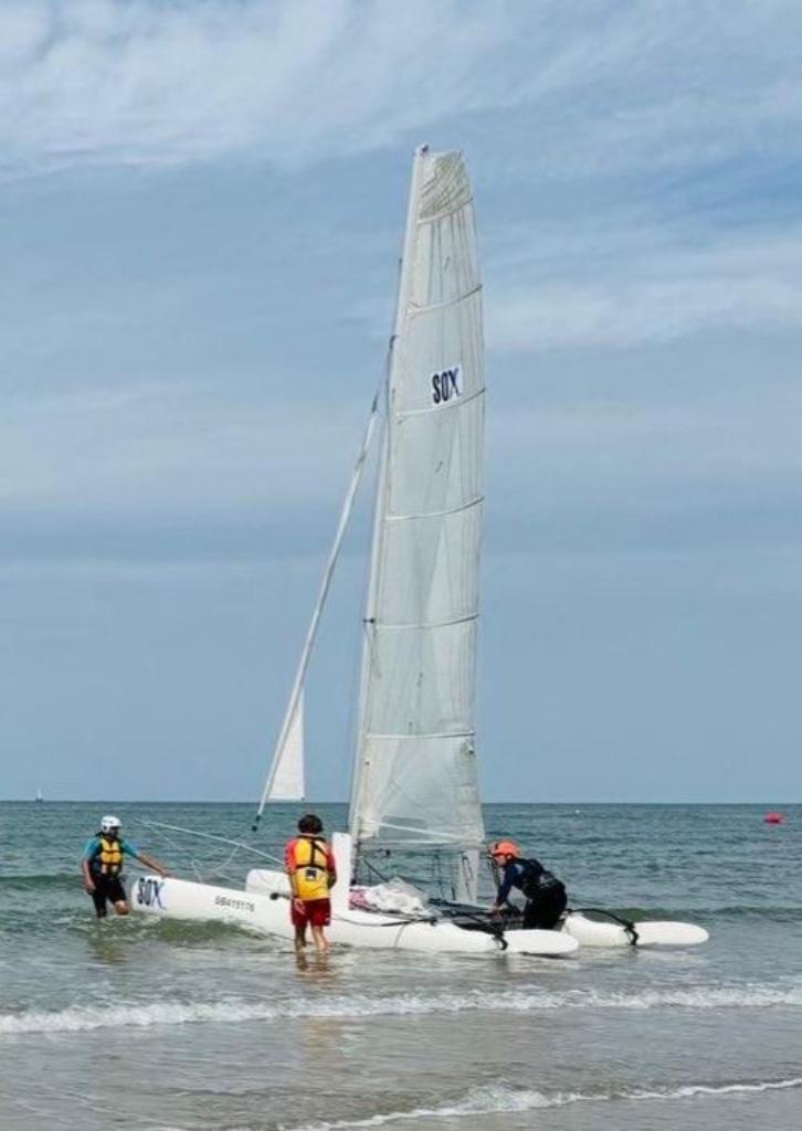 Catamaran Dart Hawk, Sports nautiques & Bateaux, Enlèvement, Utilisé