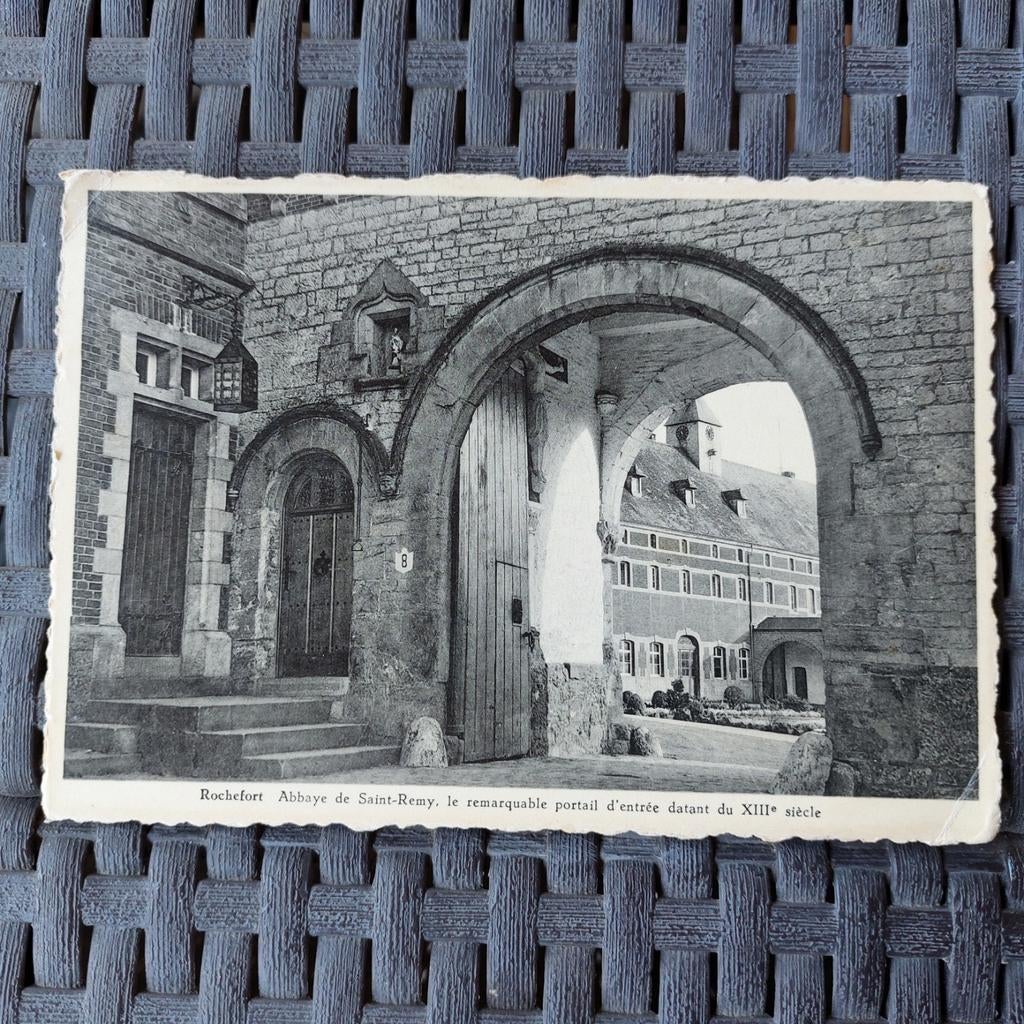 Carte postale ancienne Rochefort : Abbaye st Rémy, Enlèvement ou Envoi