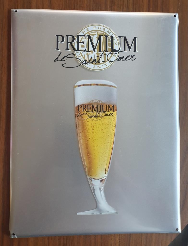 Panneau publicitaire en métal - Le Saint-Omer Premium -, Collections, Marques & Objets publicitaires, Utilisé, Panneau publicitaire