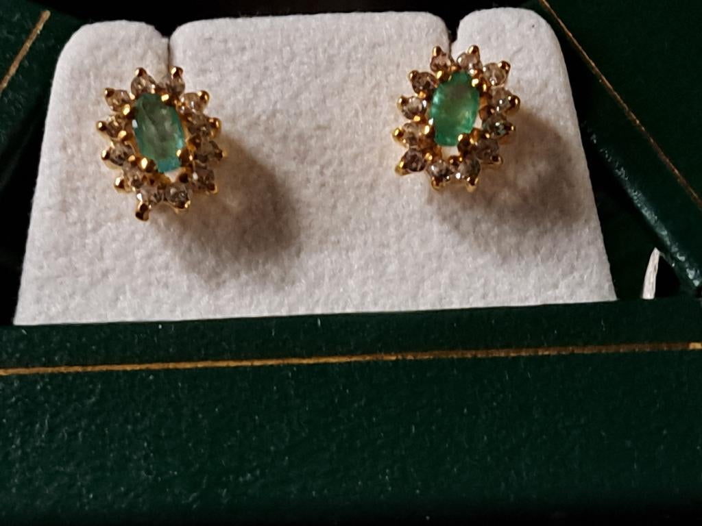 très belles  boucles d'oreilles tous or jaune 18 carats,, Bijoux, Sacs & Beauté, Boucles d'oreilles, Neuf, Or, Avec pierre précieuse