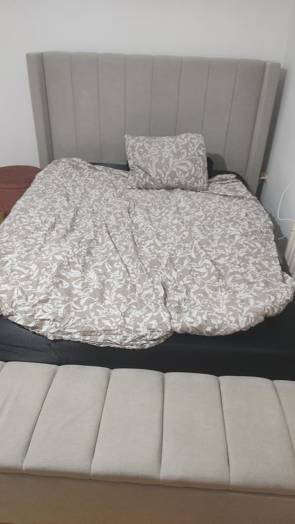 Bed met matrass, Ophalen