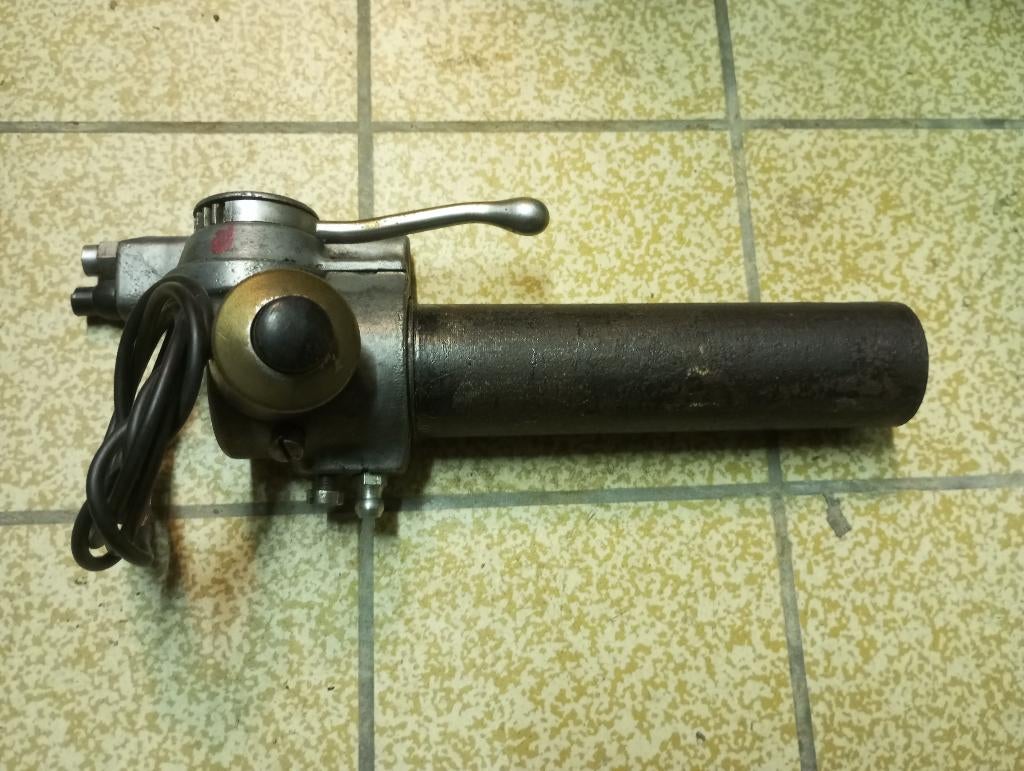 poignee accelerateur magura, Enlèvement ou Envoi