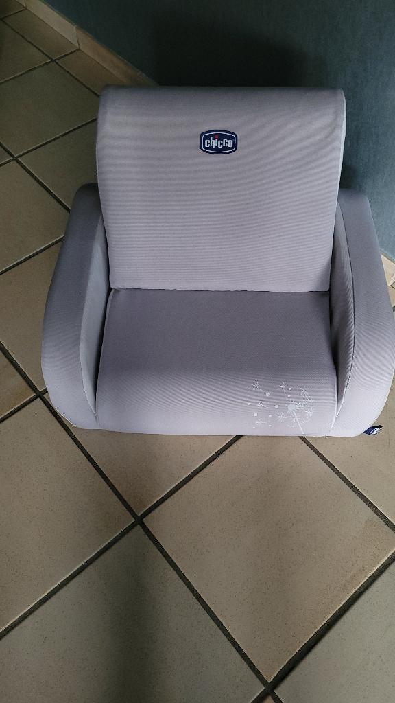 Fauteuil enfant Chicco convertible, Enfants & Bébés, Enlèvement, Comme neuf, Autres types