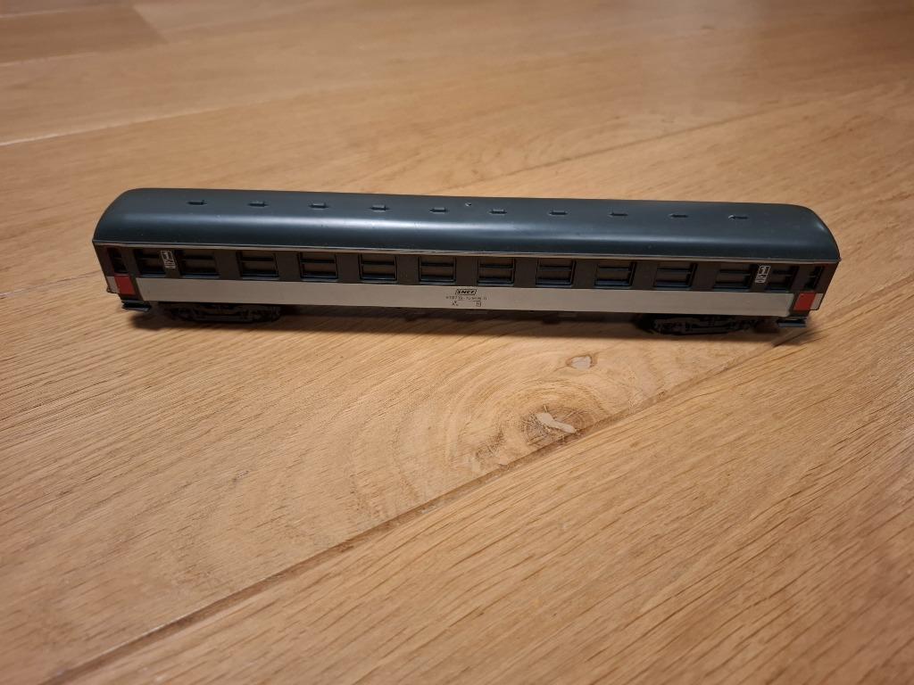 Lima 9241 - voiture 1ère classe SNCF, Hobby en Vrije tijd, Modeltreinen | H0, Gebruikt, Wagon, Lima, Ophalen