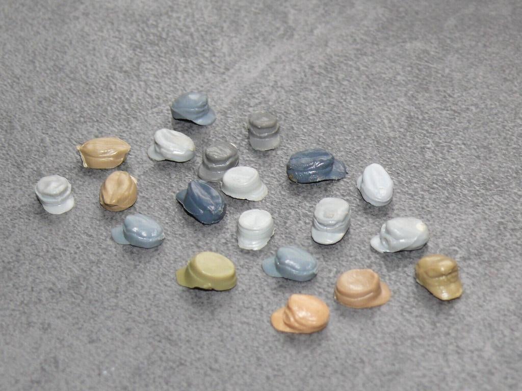 Lot de casquettes et calots pour soldats allemands 1/35ième, Verzenden, Nieuw, 1:35 tot 1:50, Figuur of Figuren