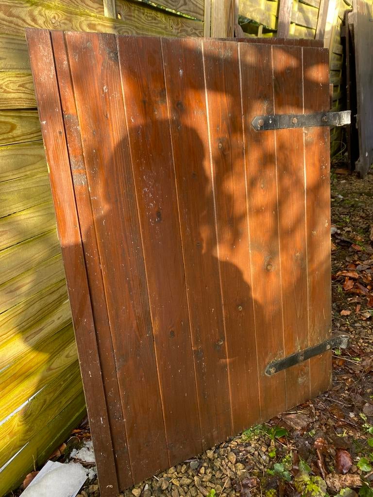 Plusieurs paires de volets bois brun, Enlèvement, Utilisé