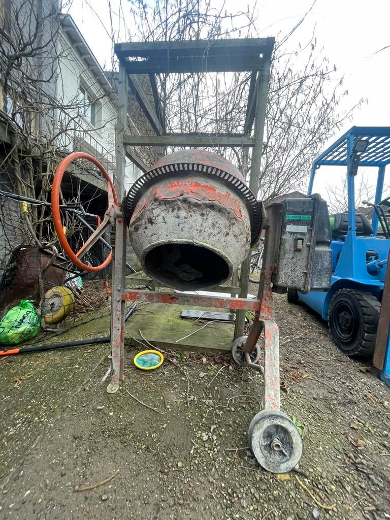 Altrad betonmolen, Ophalen, Gebruikt