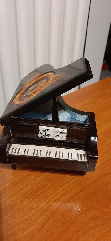 Magnifique piano/piano à queue - boîte à bijoux avec musique, Antiquités & Art, Enlèvement ou Envoi
