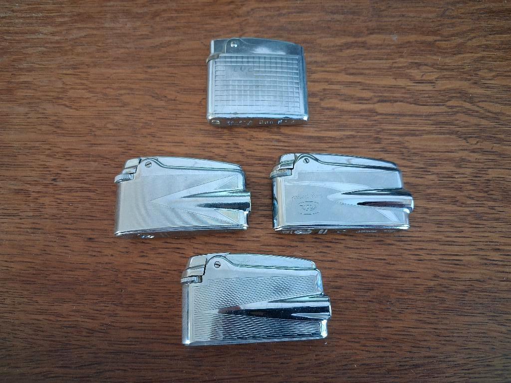 4 aanstekers briquets Ronson Rowenta, Verzamelen, Rookartikelen, Aanstekers en Luciferdoosjes, Gebruikt, Aansteker, Ophalen of Verzenden