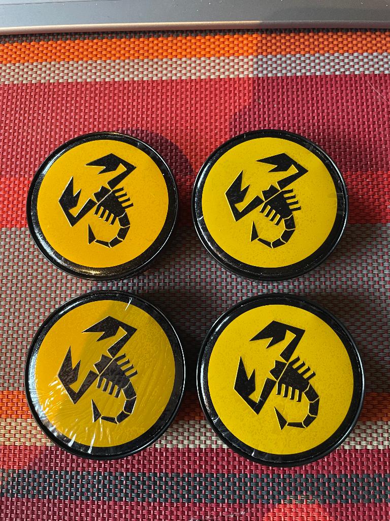 Couvre-jantes Abarth, Autos : Pièces & Accessoires, Neuf, Pneus et Jantes, Enlèvement ou Envoi, Véhicule de tourisme