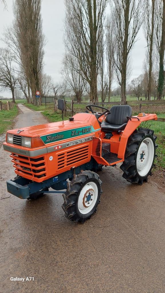 Minitractor kubota 22pk 4x4 NIEUWSTAAT!, Articles professionnels, Agriculture | Tracteurs, Enlèvement