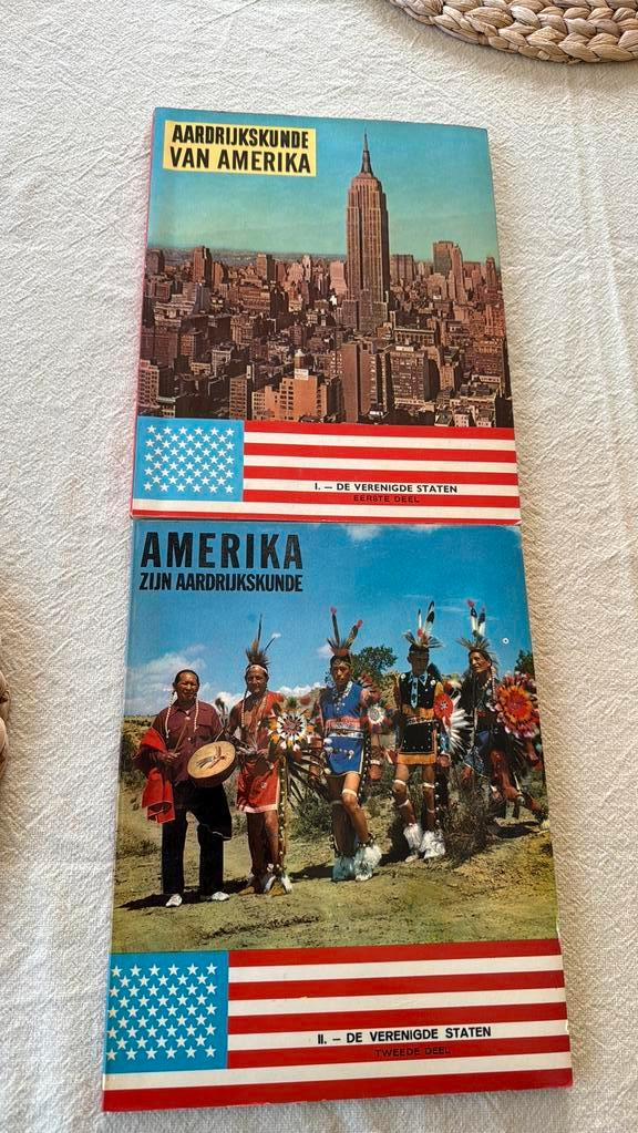 Uitgeverij de lombard Kuifje Amerika en zijn aardrijkskunde, Enlèvement ou Envoi, Gravure, Comme neuf, Autres sujets/thèmes