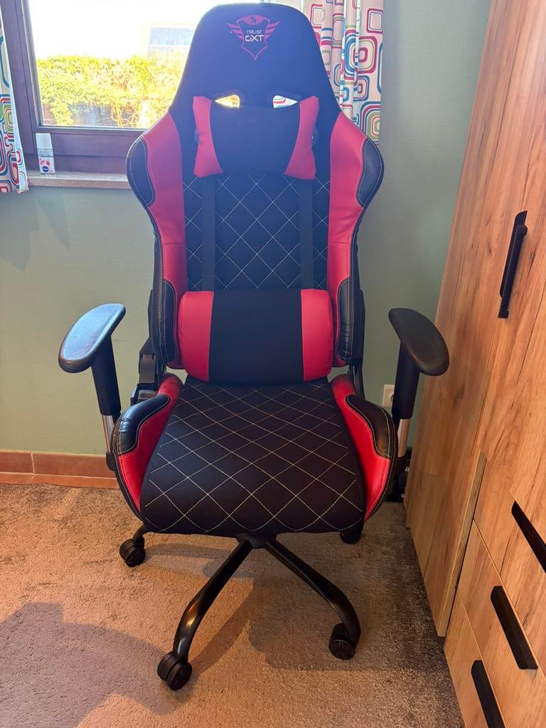 Gamers stoel, Zwart, Ophalen of Verzenden, Zo goed als nieuw, Gaming bureaustoel