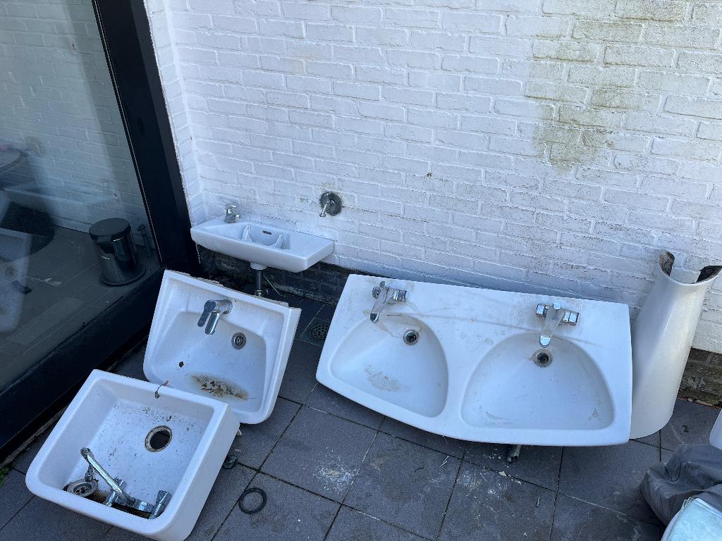 Lavabo’s en uitgietbakken, Doe-het-zelf en Bouw, Sanitair, Ophalen, Gebruikt, Wastafel