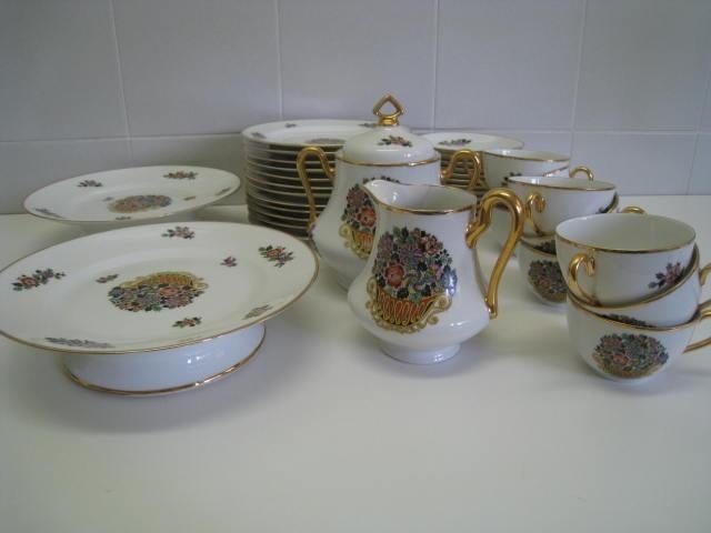 Volledig porseleinen Limoges servies 102 stuks. Limoges P.P., Enlèvement