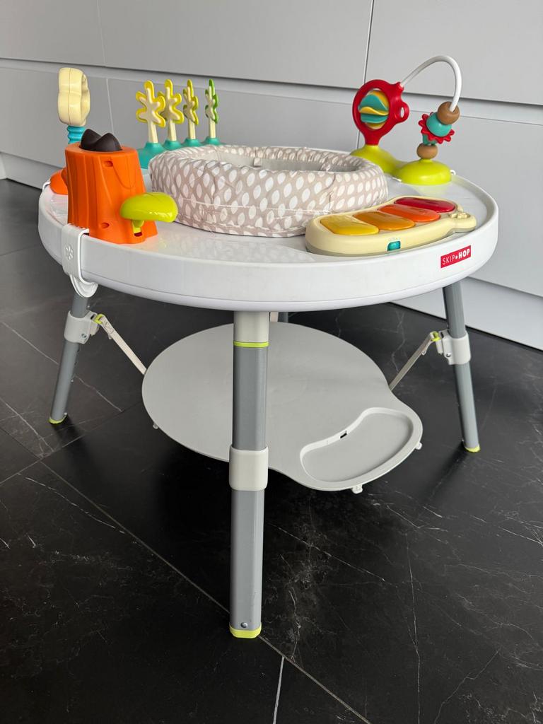 Table de jeu pour bébé Skip-hop, Enlèvement, Comme neuf